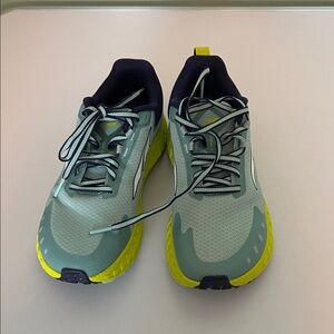 Altra Lime and Navy Running Shoes
